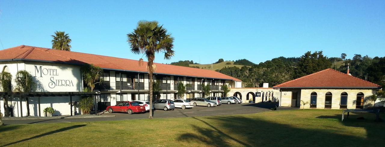 Motel Sierra Уангарей Екстериор снимка